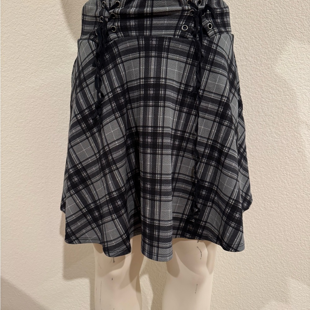 Chic Plaid Skater Skirt - Black and Gray